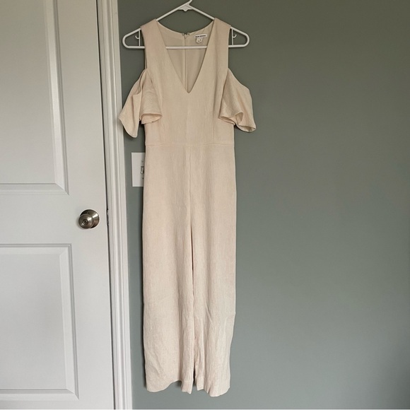Club Monaco Ivory Lenera Cold Shoulder 70s Inspired Wide Leg Jumpsuit - Picture 2 of 16